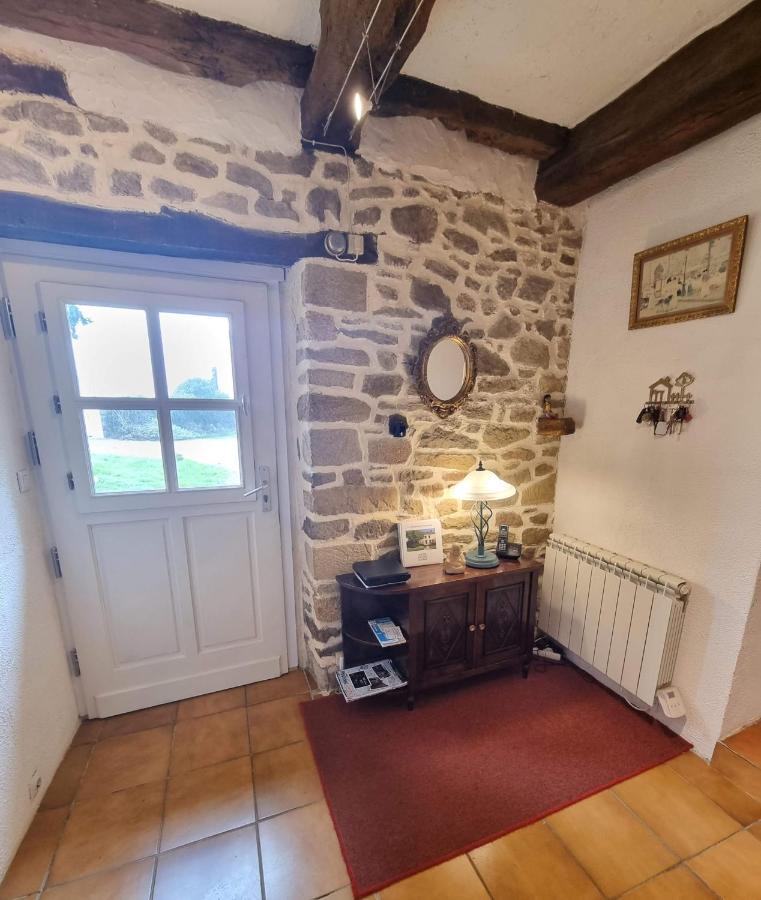 Les Berges De La Planchette Bed & Breakfast Yvignac-la-Tour Bagian luar foto