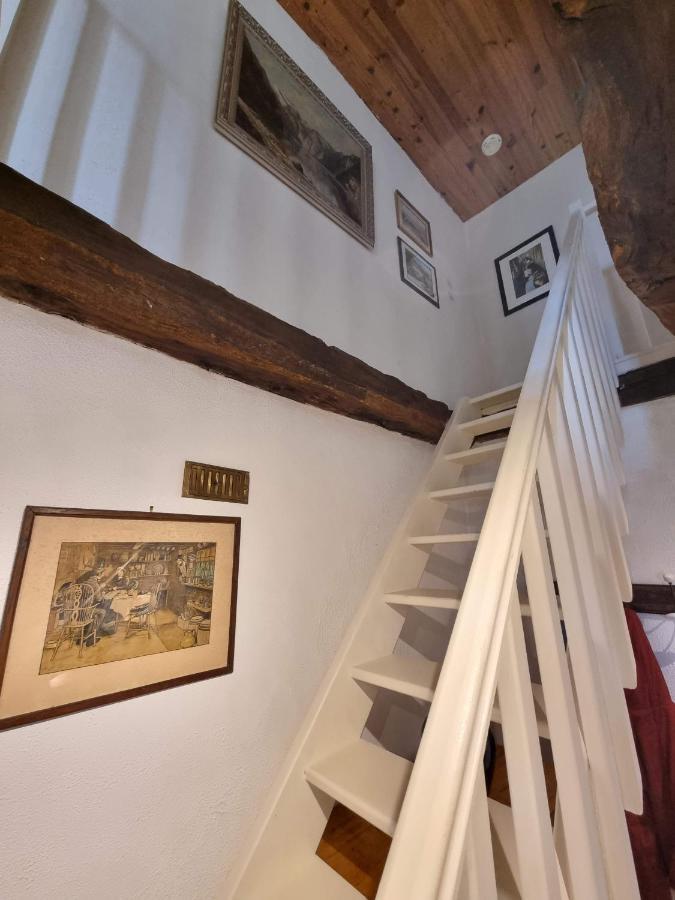 Les Berges De La Planchette Bed & Breakfast Yvignac-la-Tour Bagian luar foto