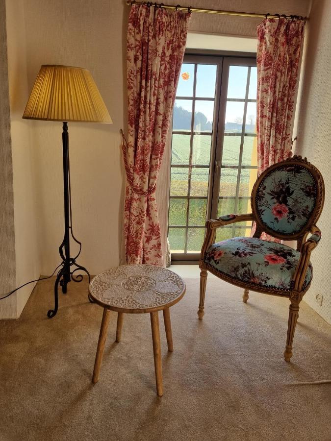 Les Berges De La Planchette Bed & Breakfast Yvignac-la-Tour Ruang foto