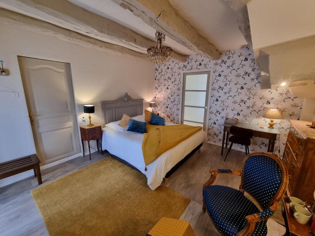 Les Berges De La Planchette Bed & Breakfast Yvignac-la-Tour Bagian luar foto